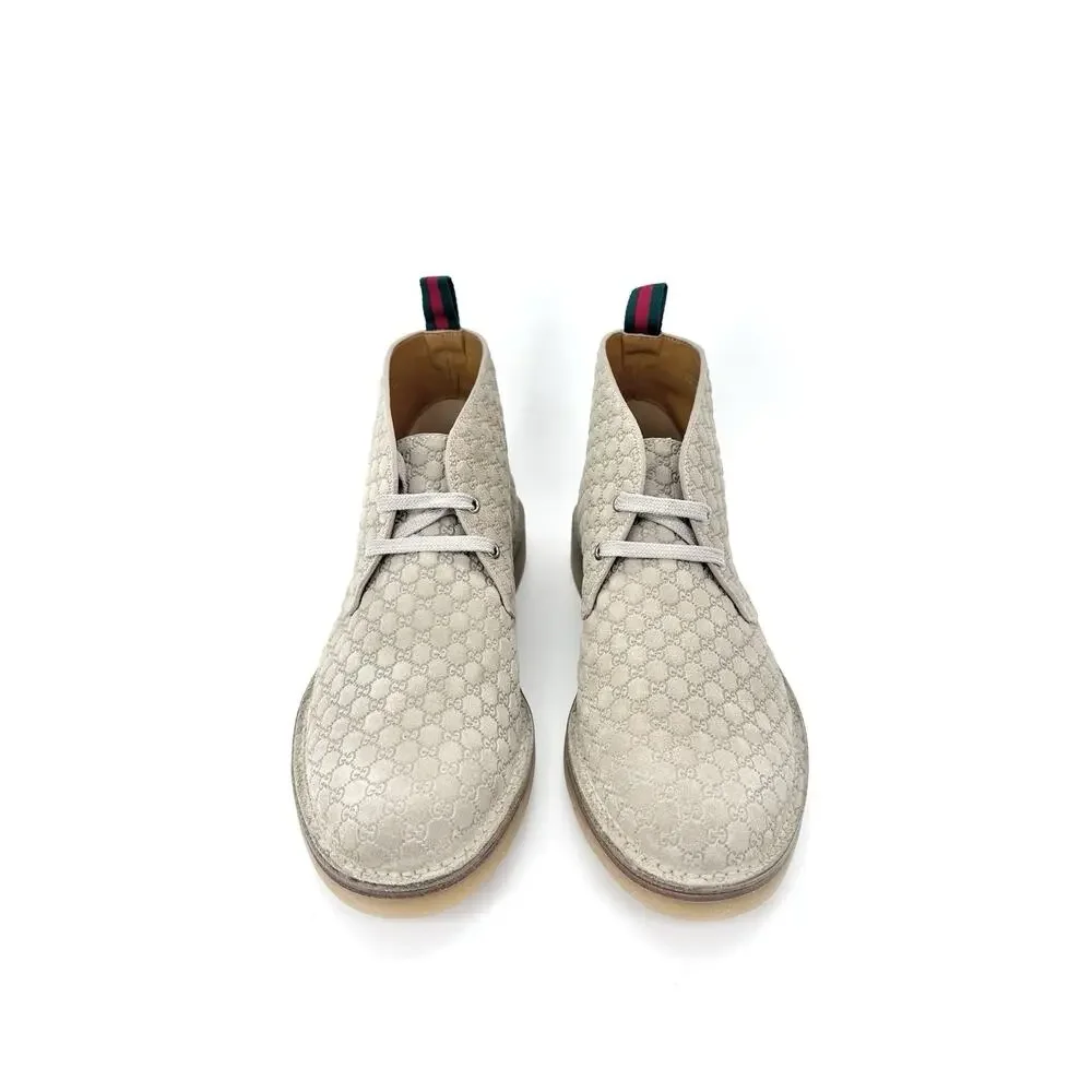 NIB Gucci GG Embossed Suede Desert Boots 9.5 US 10 Beige Oatmeal Lace Up $1,140